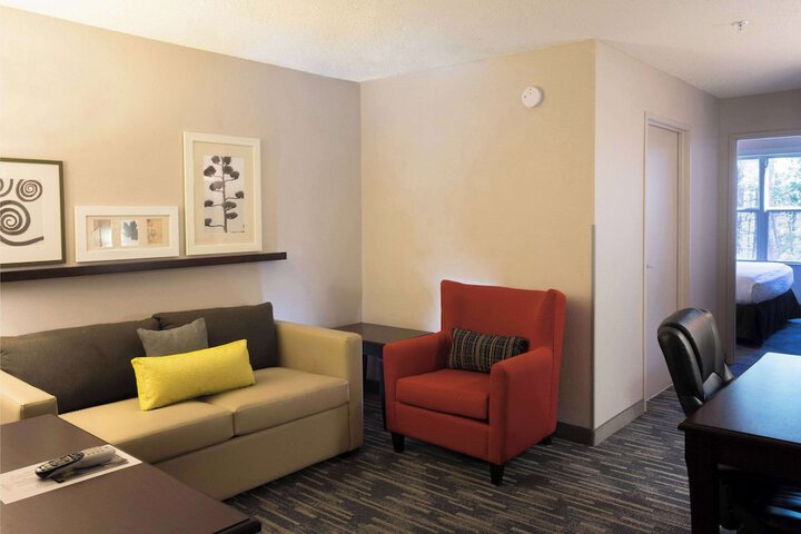 Room 14 of 28