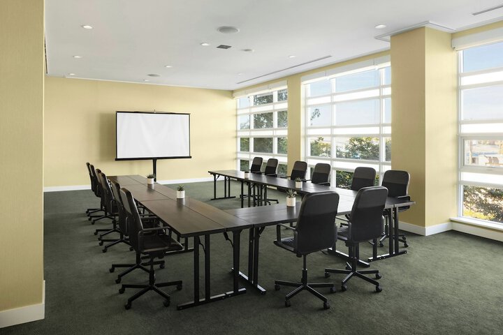 The Westin Wall Centre Vancouver Airport