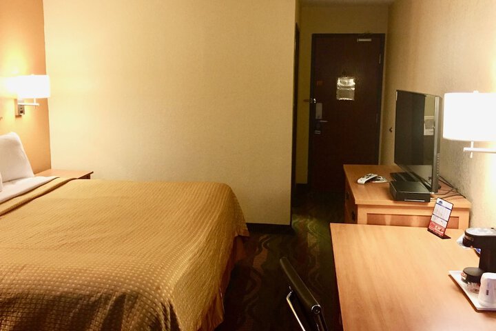 Room 17 of 22