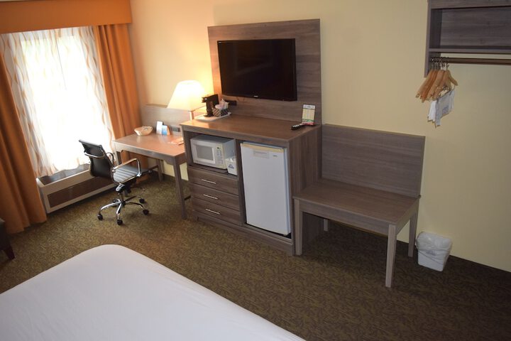 Room 14 of 46