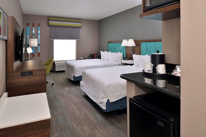 Room 25 of 42