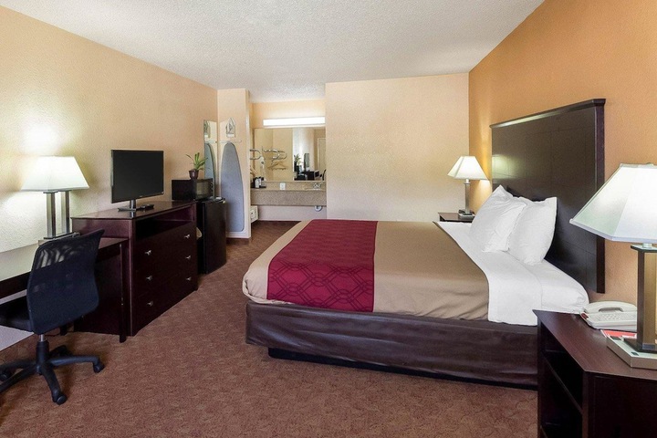 Room 19 of 36