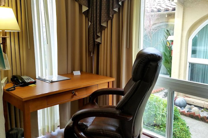 Los Gatos Garden Inn Hotel