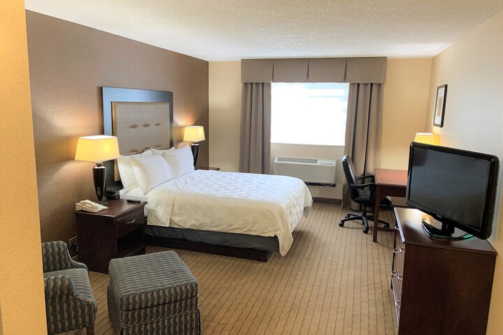 Room 34 of 70