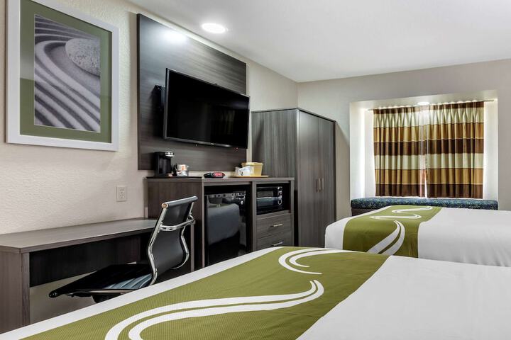 Room 21 of 29