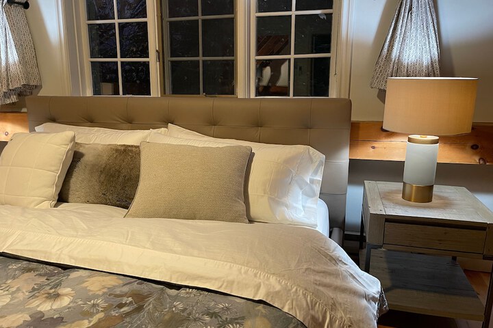 Room 27 of 39