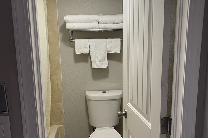 Room 21 of 21
