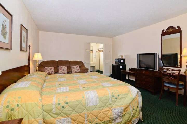 Motel 6 Sandersville GA
