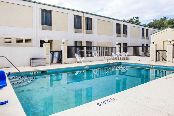 Pool 5 of 26