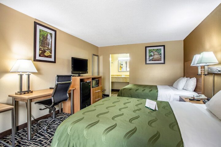 Room 27 of 41