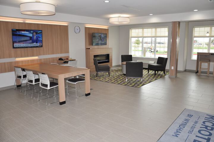 Hotel Interior 11 of 37
