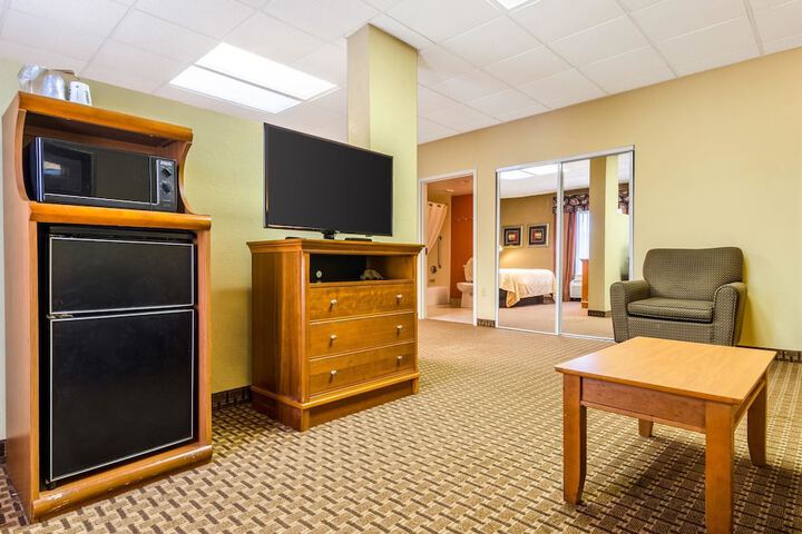 Room 16 of 32