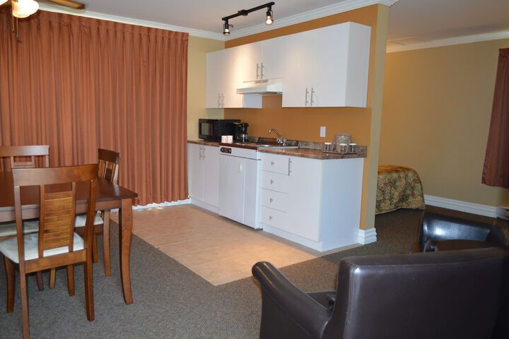 Room 9 of 35