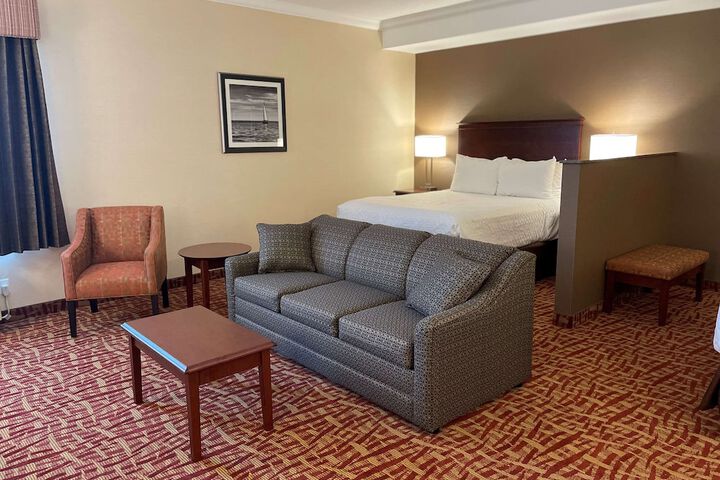 Best Western Plus Cobourg Inn & Convention Centre