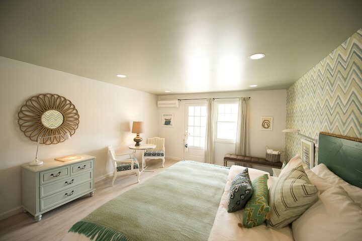 Room 42 of 57