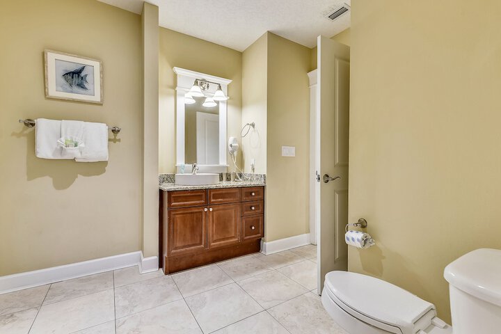 Room 150 of 308