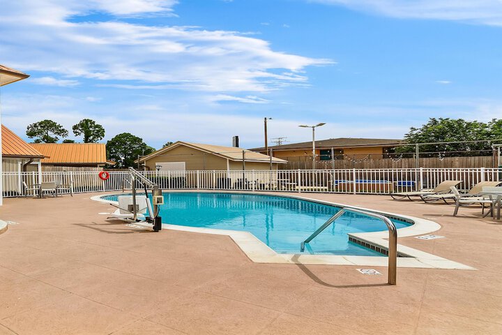 SureStay Studio by Best Western Pensacola