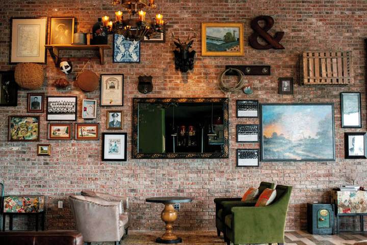 The Stella Hotel Autograph Collection