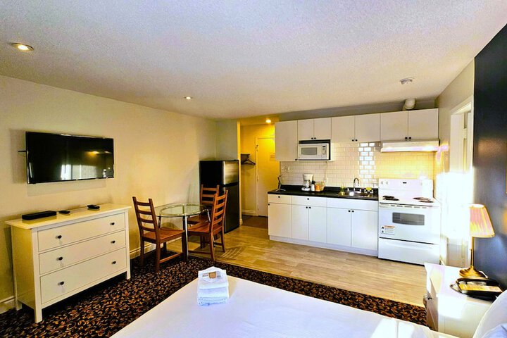Cloud 9 Inn