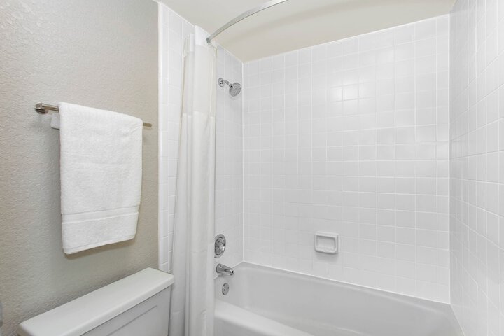 Room 21 of 25