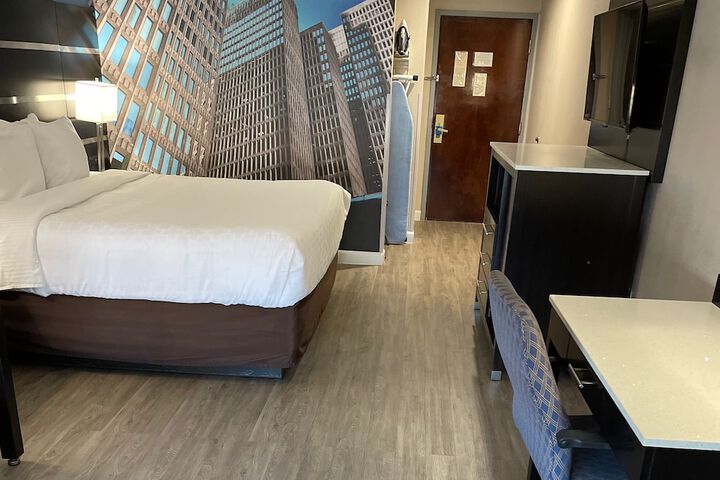 Room 50 of 67