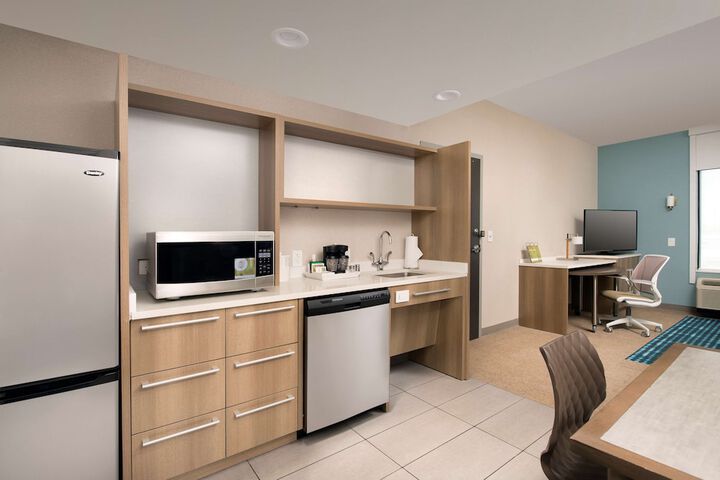 Room 15 of 38