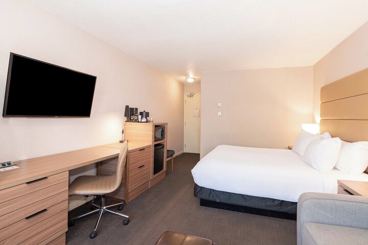 Sandman Hotel Terrace