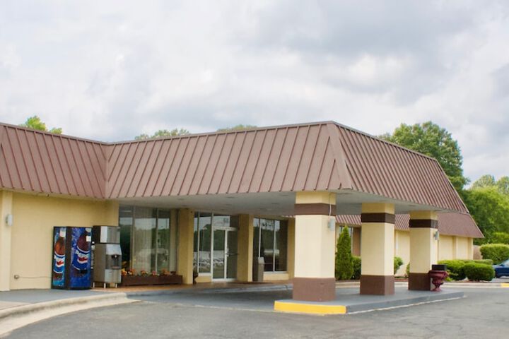 Rodeway Inn Monroe