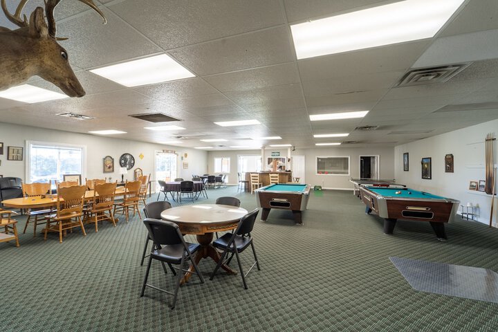 Room 10 of 33