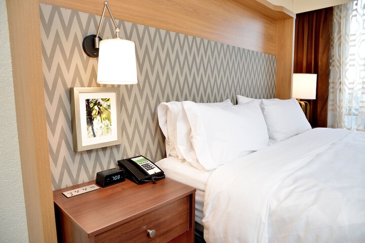 Room 14 of 39