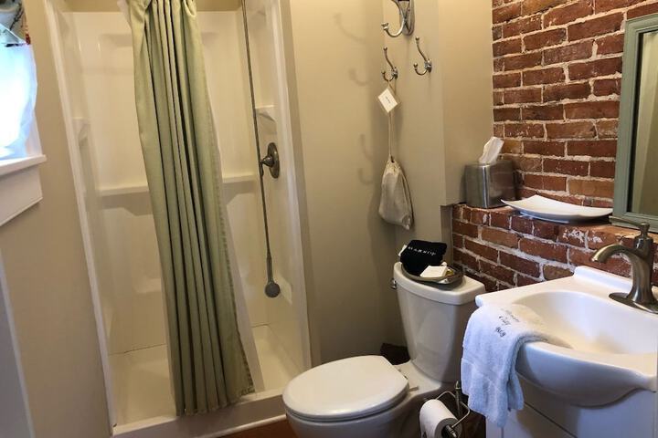 Room 35 of 52