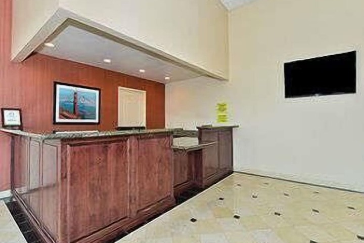 Hotel Interior 12 of 35