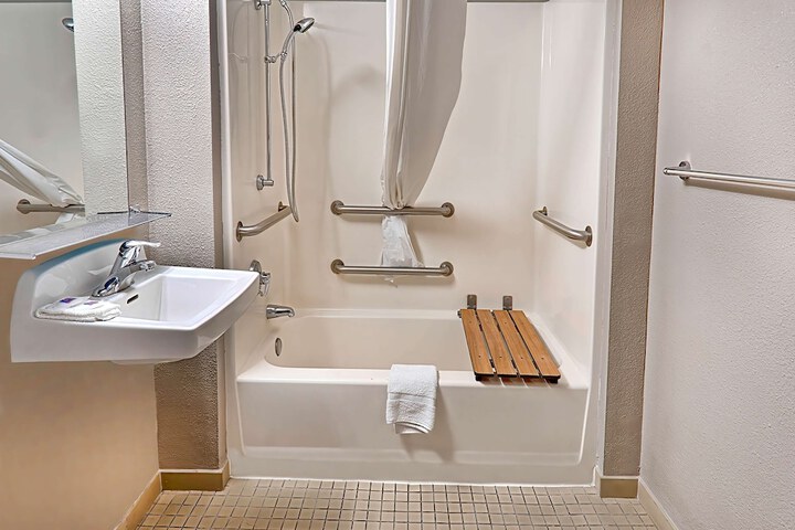 Motel 6 Lancaster CA
