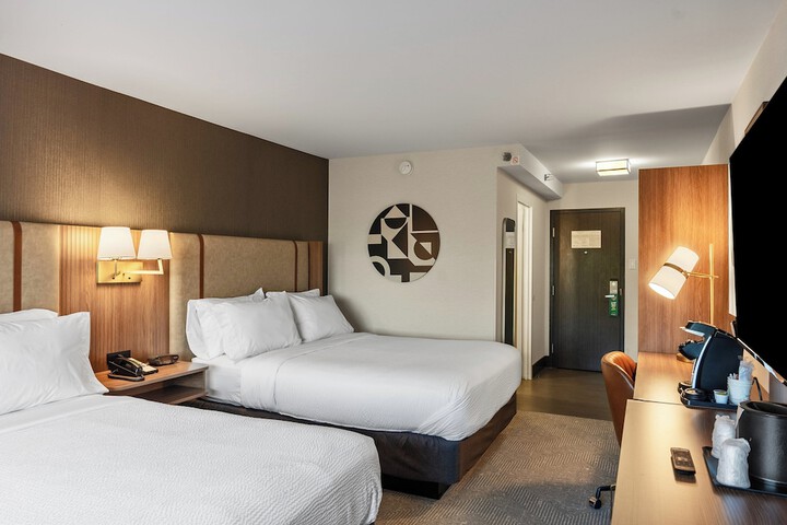 Holiday Inn Niagara Falls State Park Entry by IHG