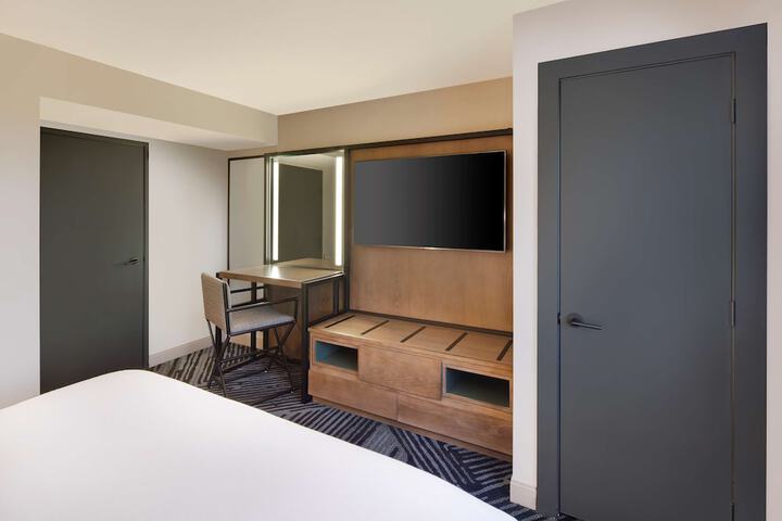 Embassy Suites by Hilton San Rafael at Marin Center