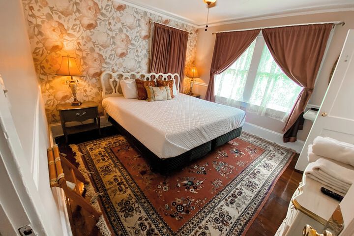 Park Place Inn and Cottages