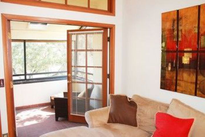Cottage Grove Holiday Home