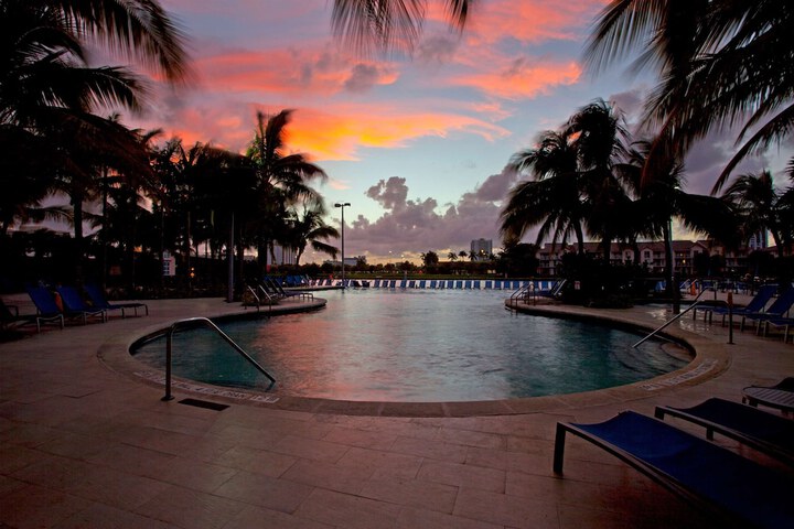 Doubletree Resort by Hilton Hollywood Beach