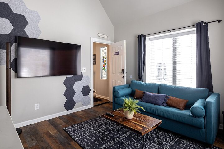 Room 141 of 150