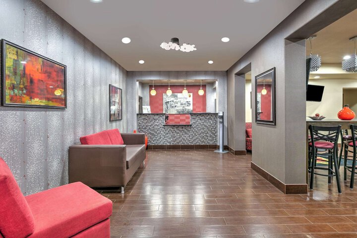 Hotel Interior 6 of 27