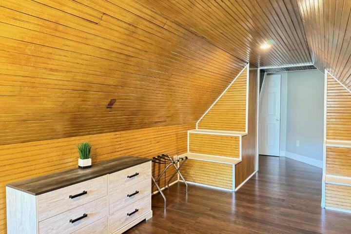 Urban Oasis 4BR Industrial Apartment