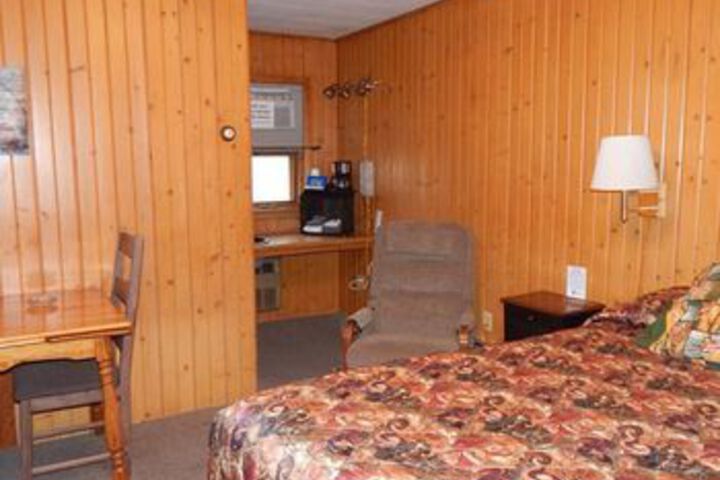 Brookside Motel