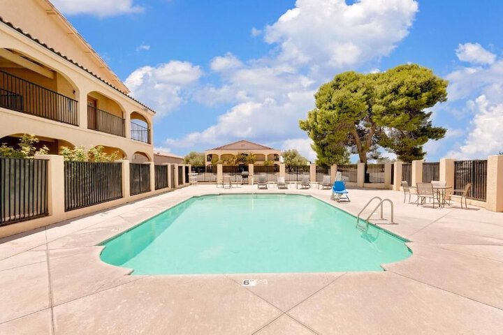 Pool 2 of 9