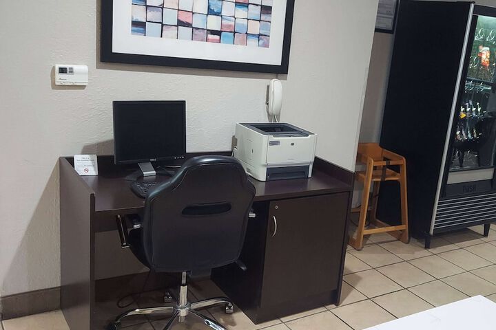 Business Center 65 of 65