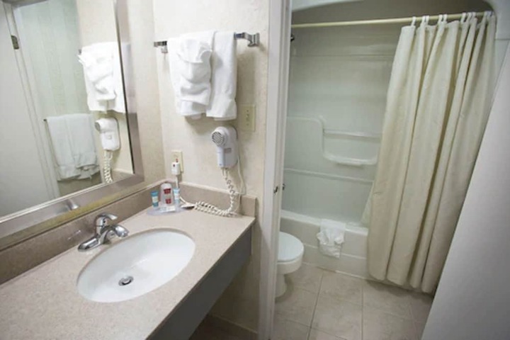 Room 12 of 45