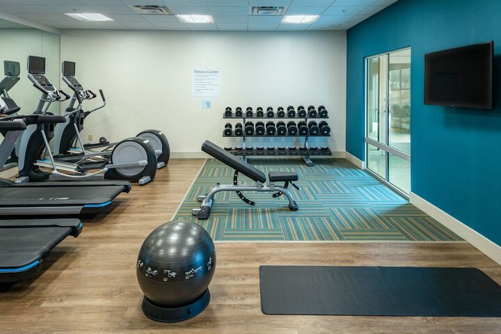 Holiday Inn Express & Suites Medford by IHG