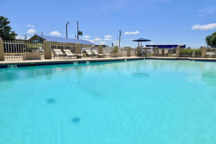Baymont by Wyndham McAlester Hwy 69