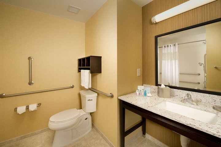 Hampton Inn & Suites Washington DC North / Gaithersburg