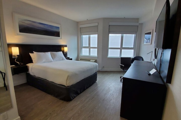 Room 44 of 56