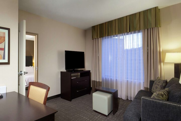 Room 20 of 33